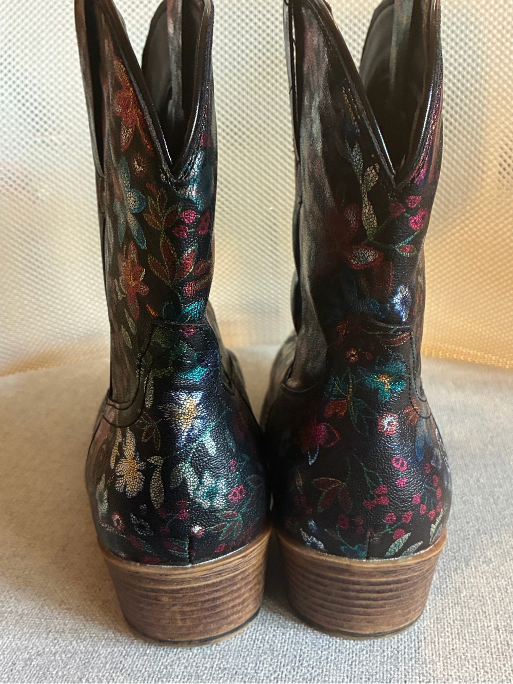 Roper Boot Women 10.5Ingrid Floral Western Booties Multicolor Faux Leather Heels - Picture 6 of 12